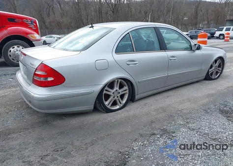 2004 Mercedes-Benz E 500 4Matic из США, поврежденный, VIN WDBUF83J64X161449